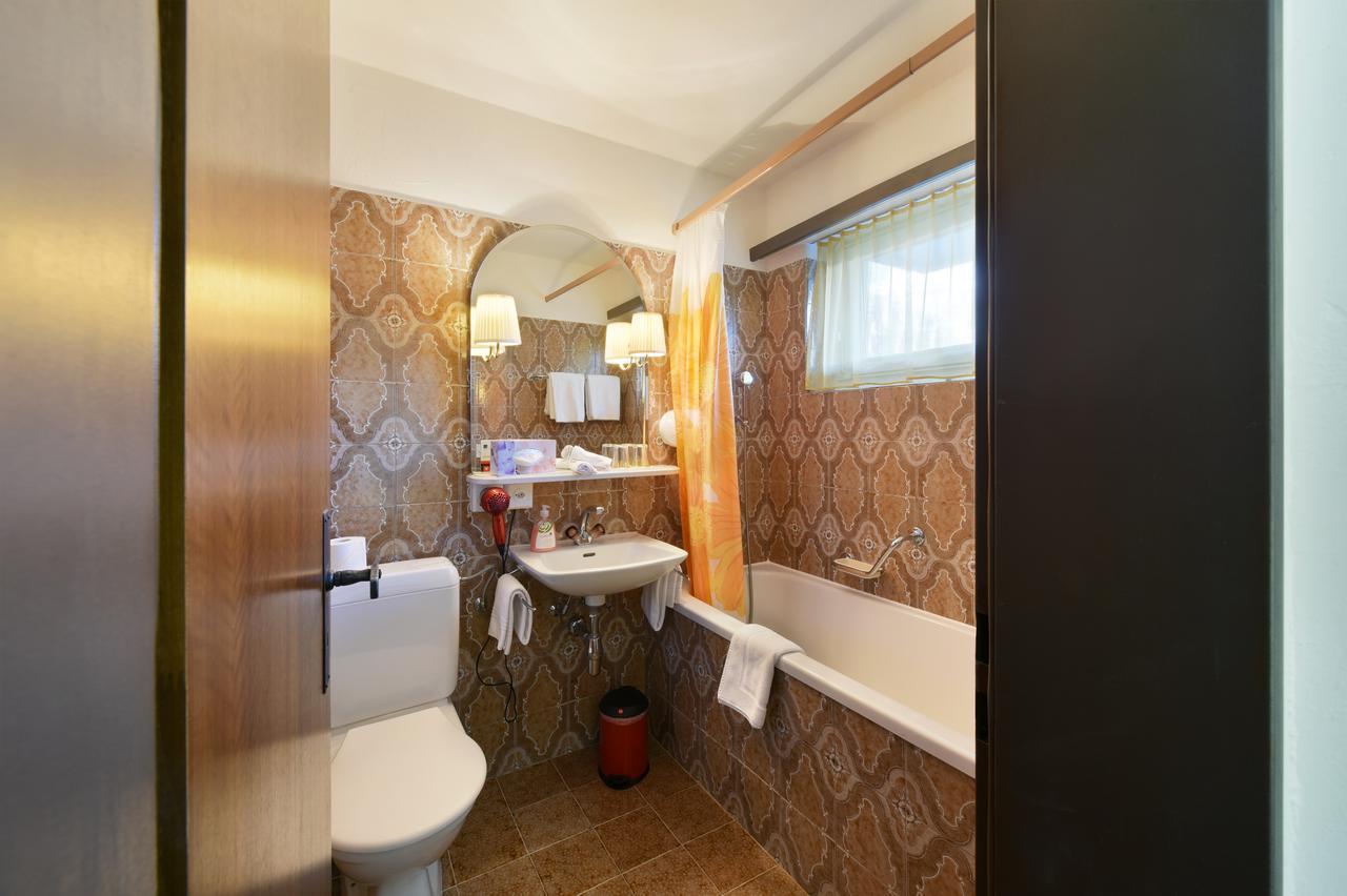 Schlosshotel - Self Check-In Hotel Brig Εξωτερικό φωτογραφία